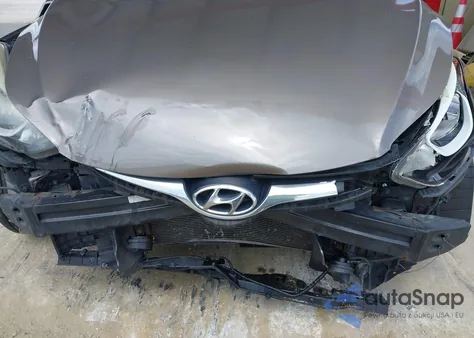 2016 Hyundai Elantra Se из США, поврежденный, VIN 5NPDH4AE3GH671901